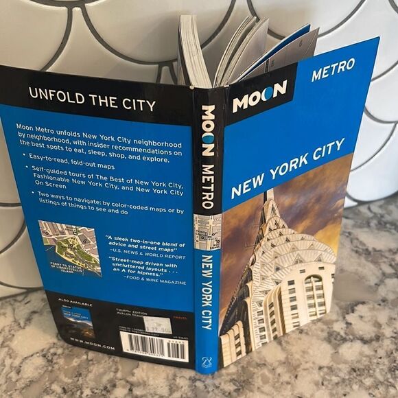 Avalon Travel
Moon Metro New York City - Picture 6 of 6